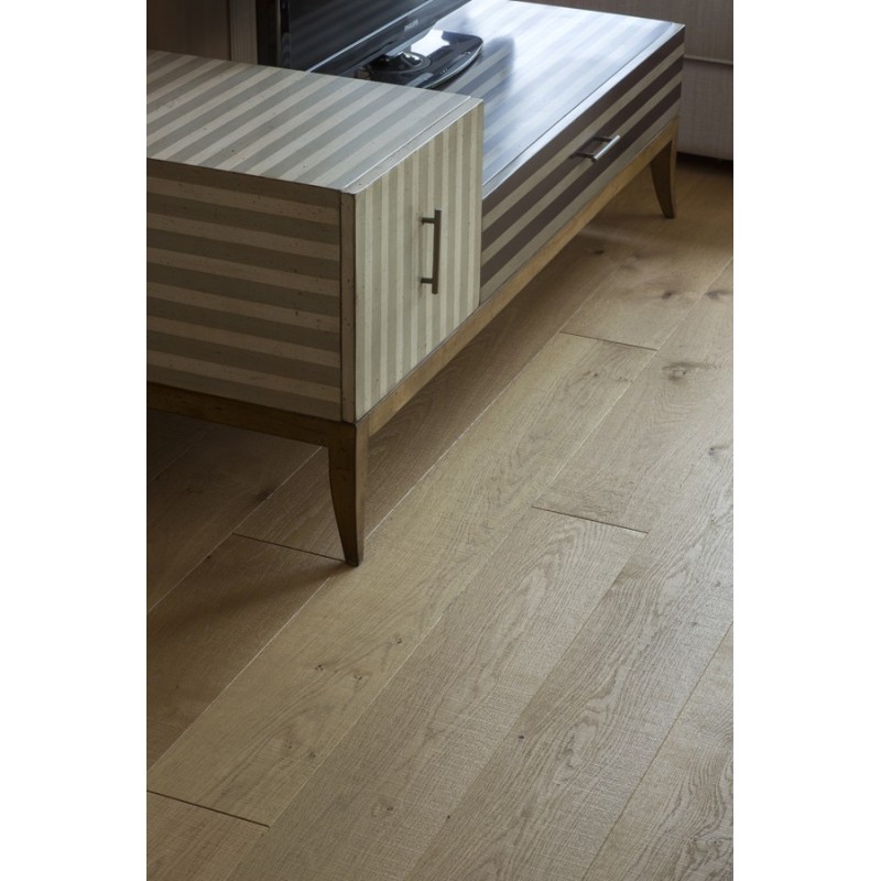 Parquet contrecollé chêne "Scié naturel verni mat" CHÊNE SCIÉ Chêne de l'Est
