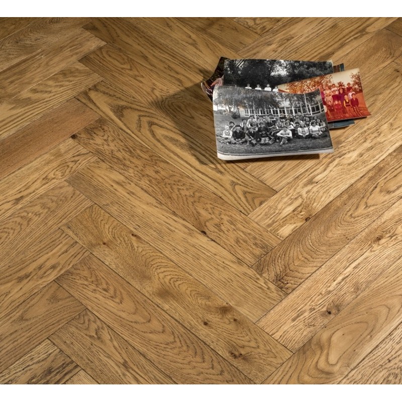 Parquet contrecollé chêne "Doré antique ciré - Bâton rompu" TOP 4 Chêne de l'Est